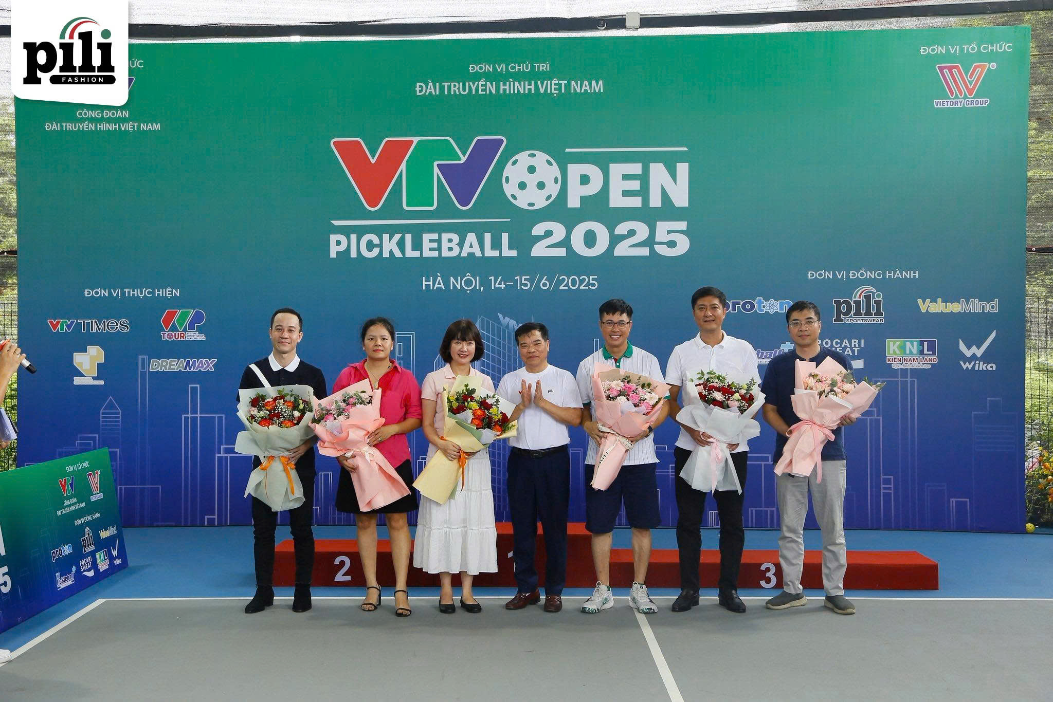 pili tai tro trang phuc giai pickleball vtv open 2025 thumb