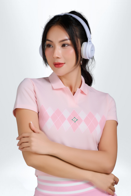 Áo Croptop Nữ PILI Hoạ Tiết Quả Trám