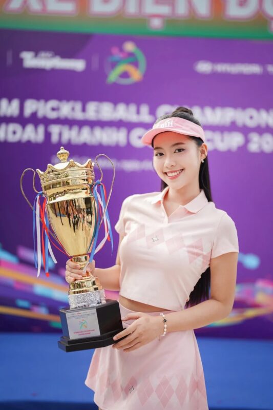 top 3 hoa hau trong trang phuc pili 12
