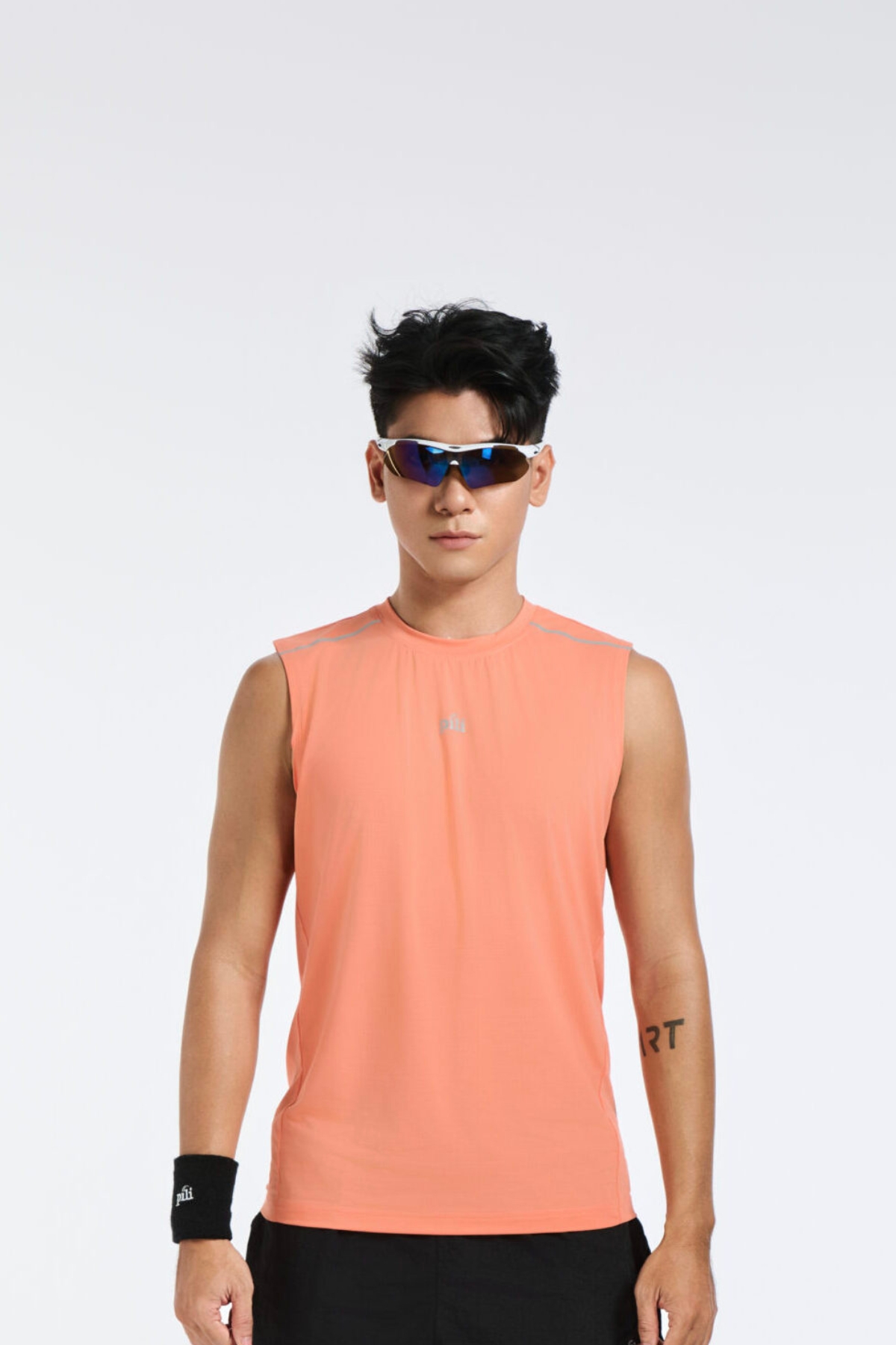 ao tanktop nam ban vai to