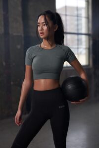 áo crop top tập gym