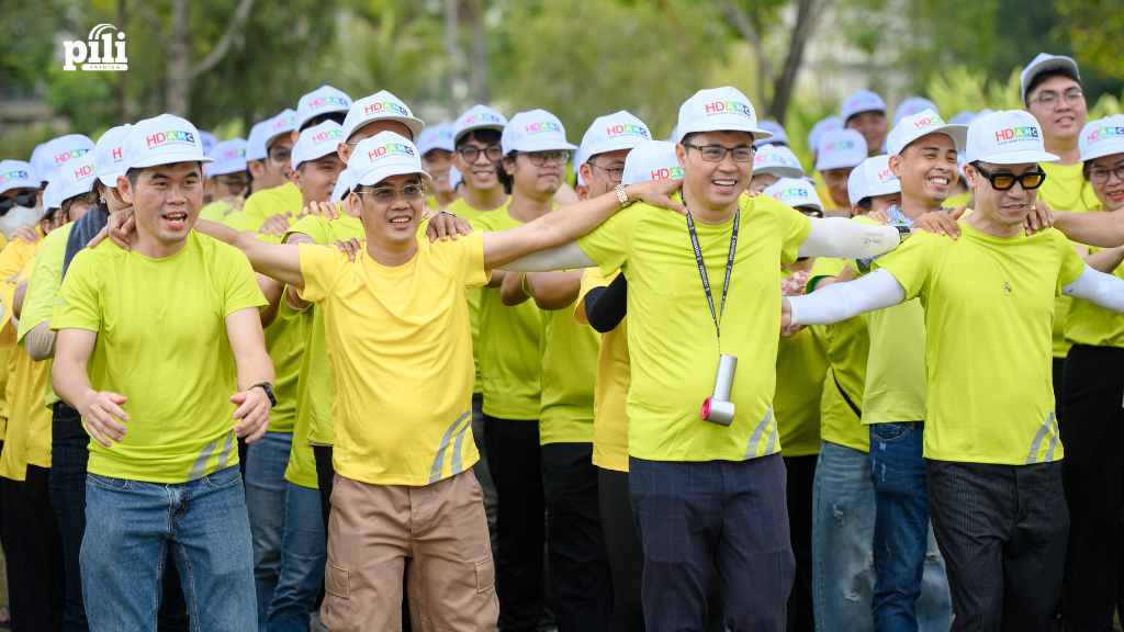 ao thun dong phuc team building