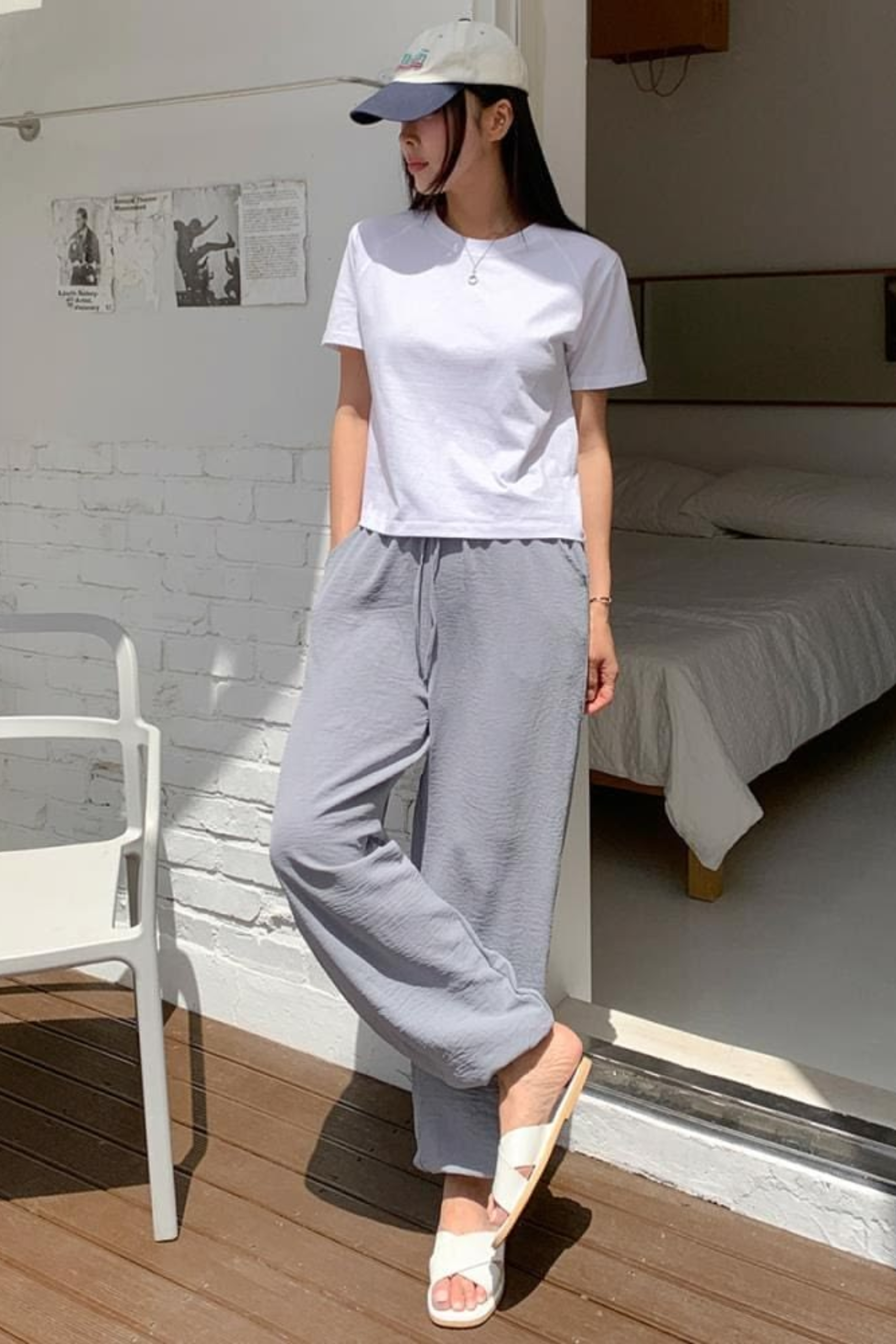 Tại sao áo thun cotton nữ cao cấp luôn là đầu tư "lời" nhất cho tủ đồ? ao thun nu quan jogger