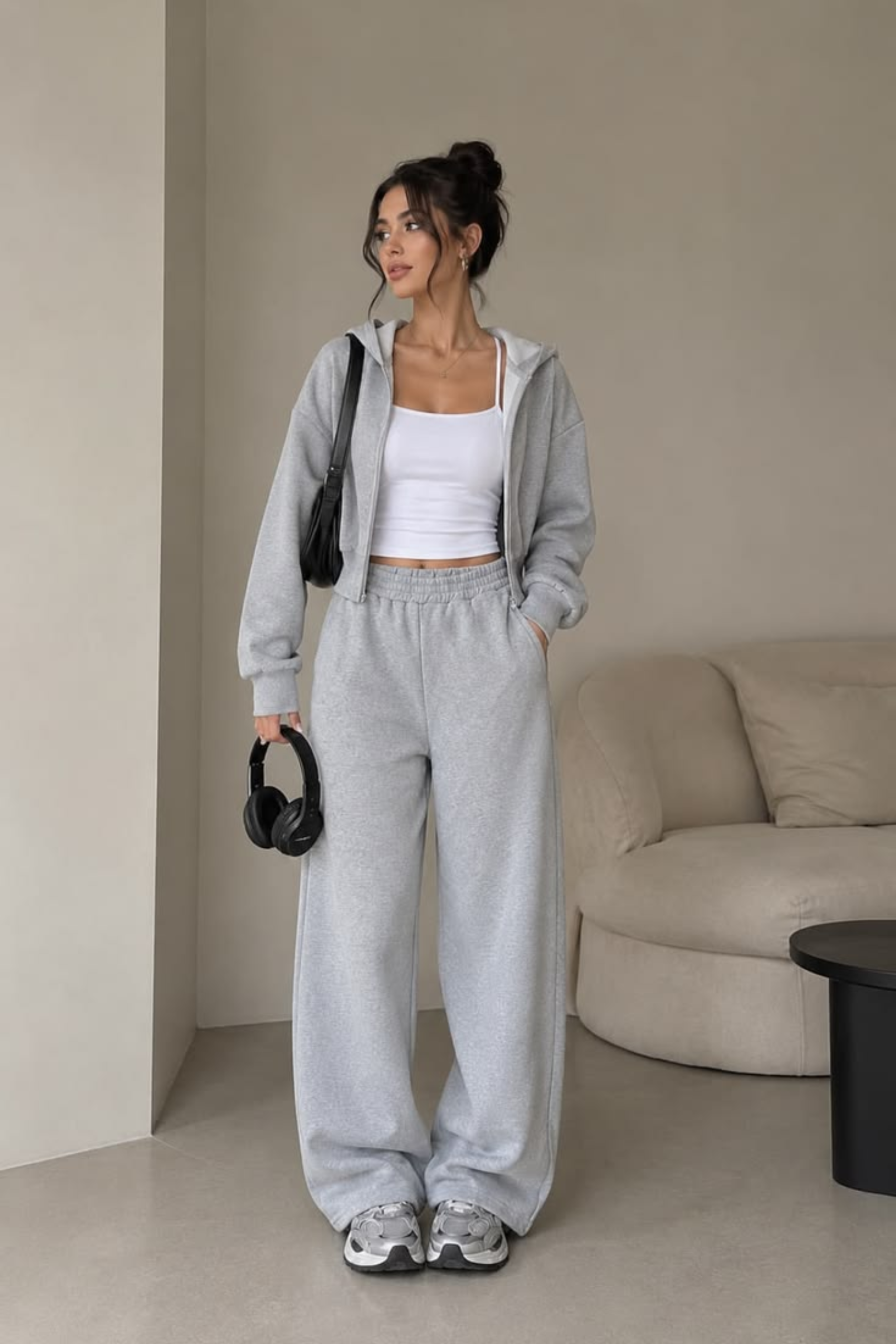 Biến hóa phong cách Athleisure cực chất chỉ với một chiếc áo thun ôm nữ áo thun ôm nữ quần jogger