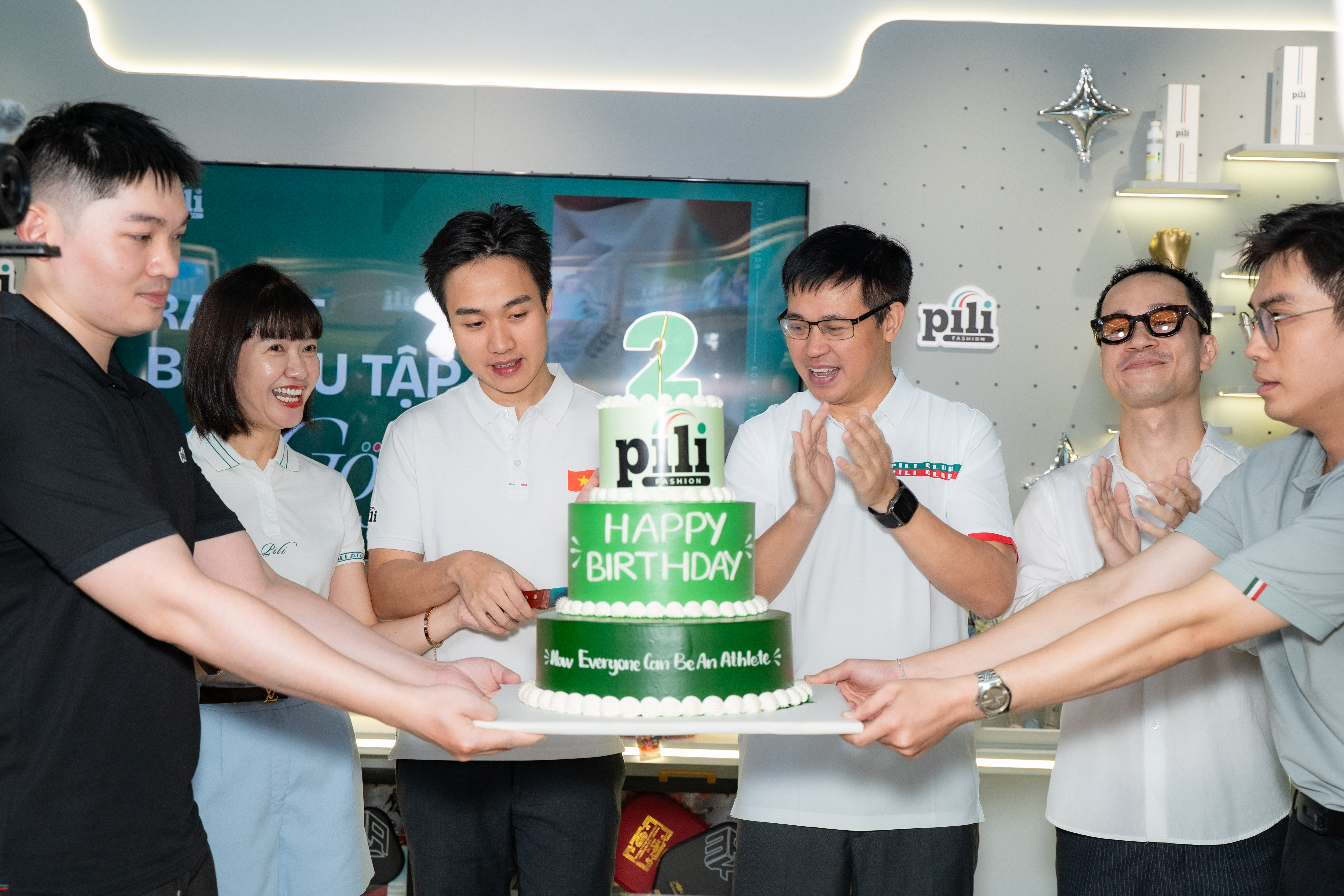 Bùng Nổ Cùng Sự Kiện PILI 2nd Celebration: Khi Thời Trang Thể Thao Hòa Cùng Tinh Thần Đam Mê sinh nhat pili 2 tuoi